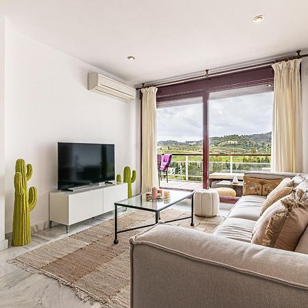 Rentitspain Charming Apartment: Parque Botanico Resort & Country Club Estepona Exterior photo