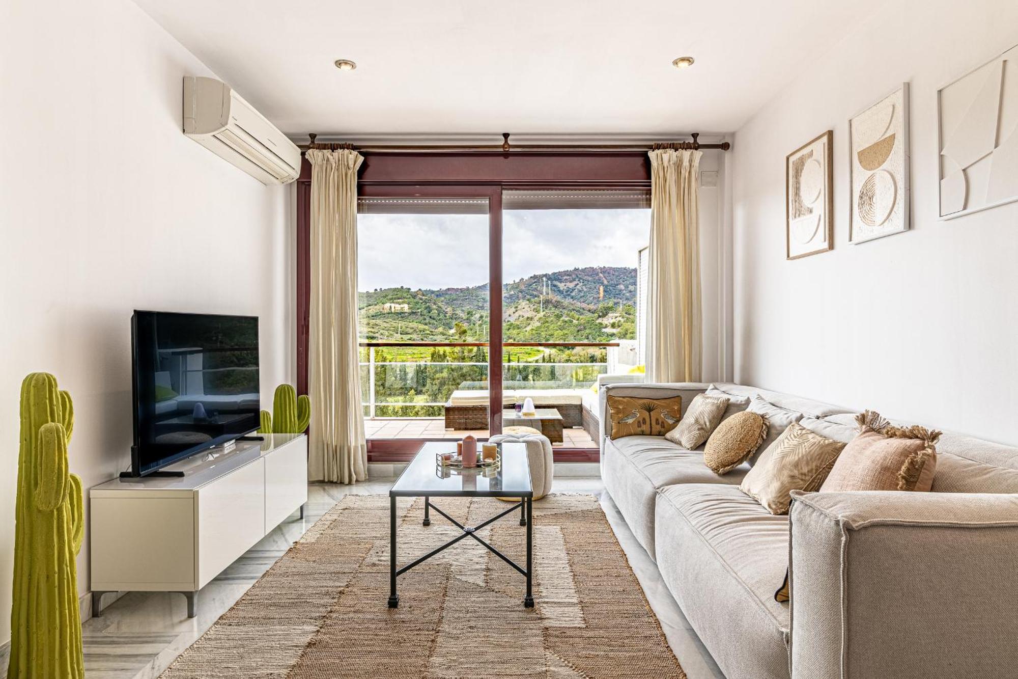 Rentitspain Charming Apartment: Parque Botanico Resort & Country Club Estepona Exterior photo