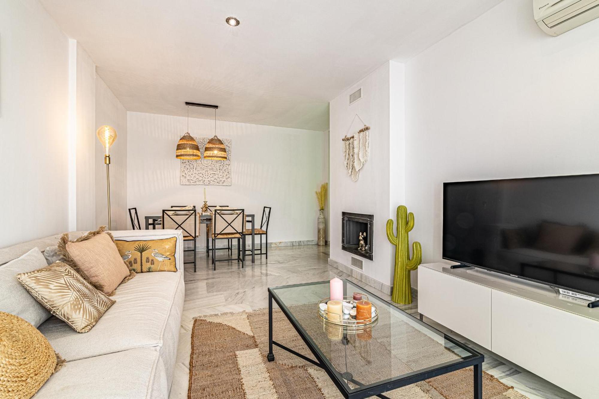 Rentitspain Charming Apartment: Parque Botanico Resort & Country Club Estepona Exterior photo