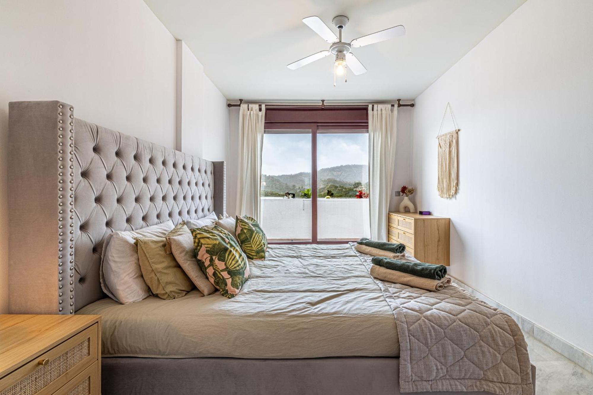 Rentitspain Charming Apartment: Parque Botanico Resort & Country Club Estepona Exterior photo
